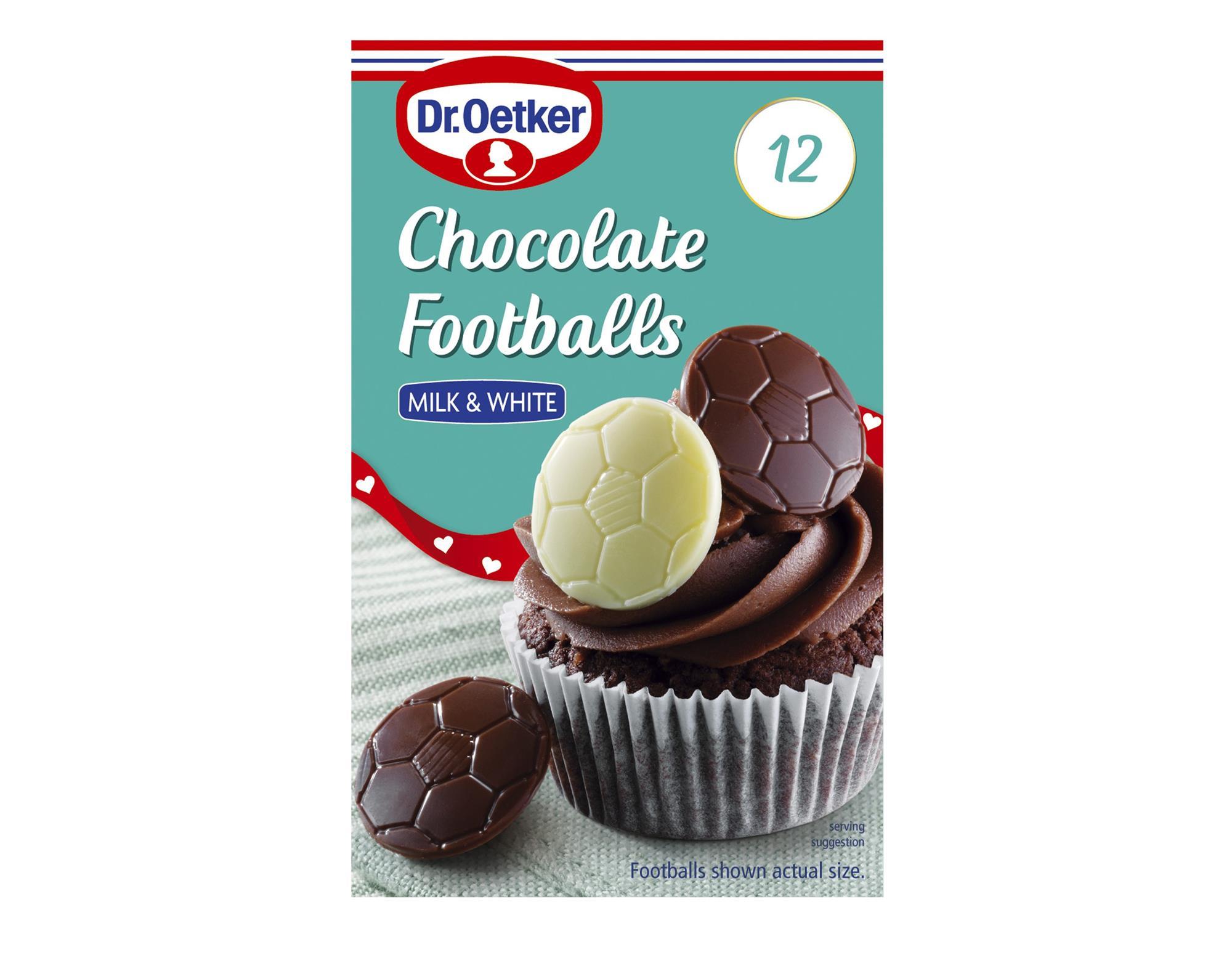 Footy theme cake decorations from Dr. Oetker Product News