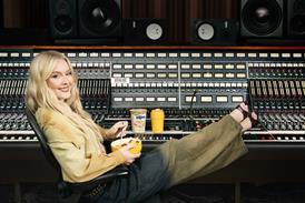 ZaraLarsson_5EssentialNutrients_Still1_Horizontal