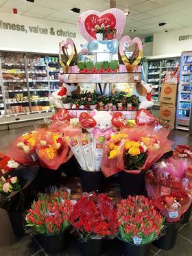 BOX_Seasonal_Flowers_Spar Hackenthorpe 2