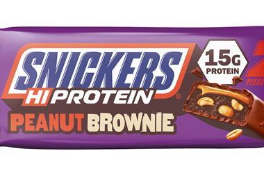 Snickers Peanut Brownie with 15g of protein