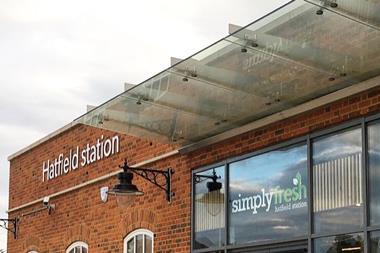 Simply Fresh Hatfield railway station