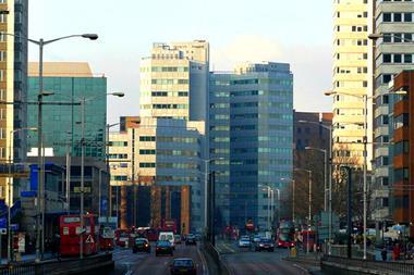 Street_Scene,_Wellesley_Road,_Croydon_-_geograph.org.uk_-_1228521
