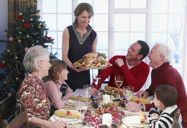 Christmas Table_GettyImages-89291699