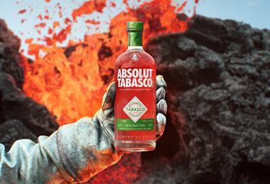 Absolut_Tabasco_ROW_Glove_16-9_Clean