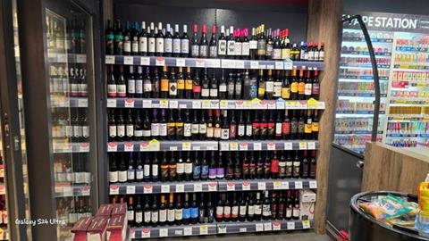 Costcutter Bargain Booze Purfleet5