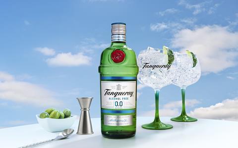 Tanqueray 0.0_Bottle_Serves