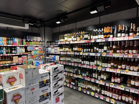 Costcutter Bargain Booze Purfleet4