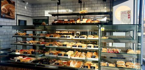 London Road Bakery_main counter