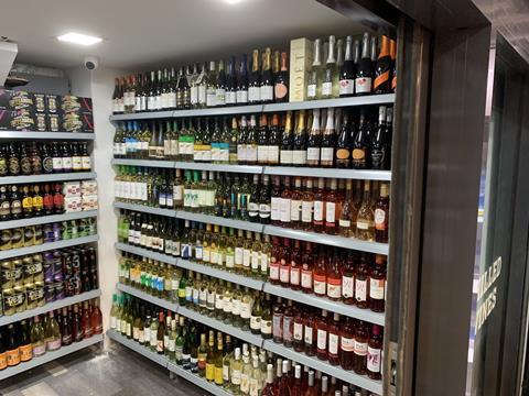 Nisa Local Giffnock beer cave