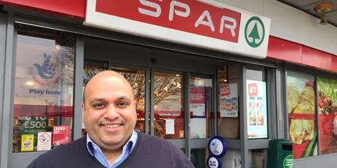 Raj Aggarwal in front of SPAR (1)