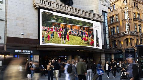 2483. Accolade Wines Hardys_Ocean_Screen at Leicester Sq_WC2H 7AL_Sept 24_View2Fill_2152