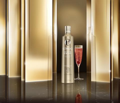 CIROC White Grape KV_Landscape_ROW_Kir Royale