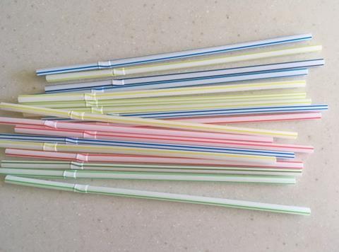 Plastic drink straws