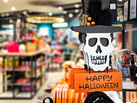 Halloween display - GettyImages-2171173726