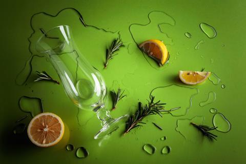 GettyImages_Spilled Gin and Tonic_Credit igorr1
