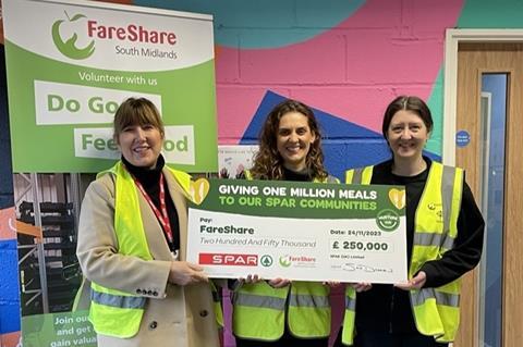 SPAR UK presents 250k donation to FareShare