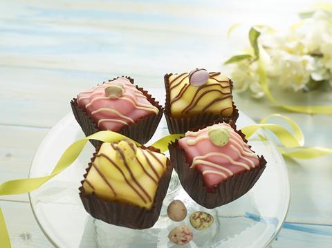 Country Choice Easter fondant fancies